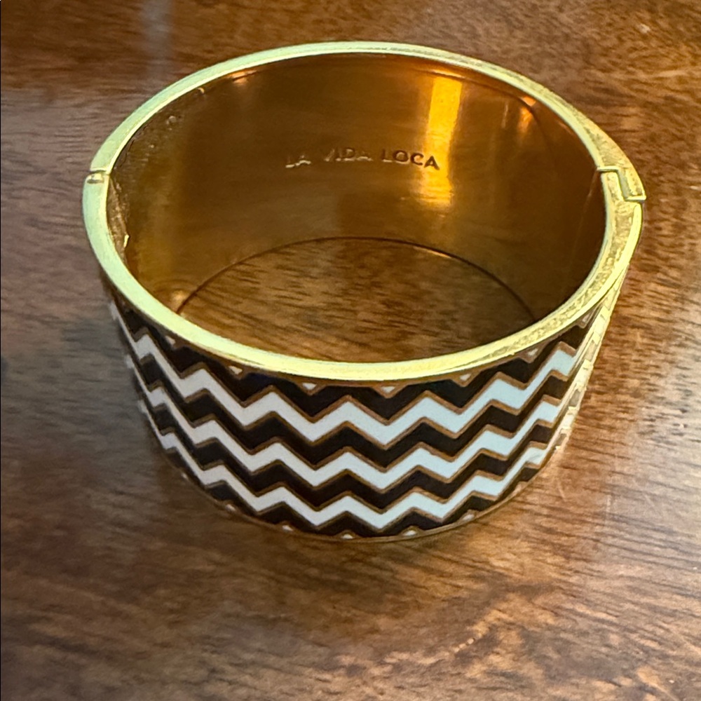 Kate Spade Chevron Pattern Gold Bangle